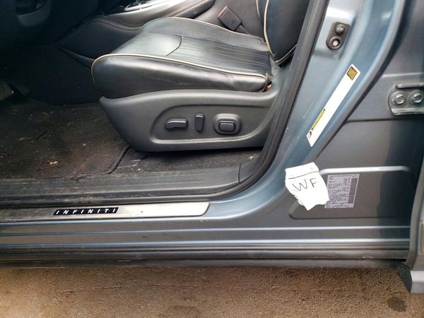 2017 INFINITI QX60 — LOOS