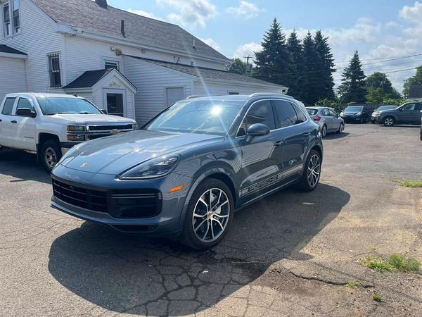 2020 PORSCHE CAYENNE