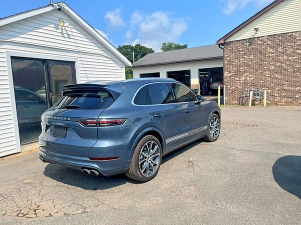 2020 PORSCHE CAYENNE Turbo