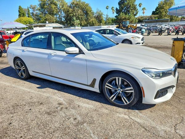 2019 BMW 740