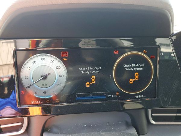 2022 HYUNDAI ELANTRA