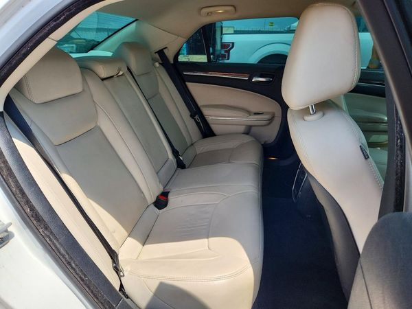 2015 CHRYSLER 300 Limited
