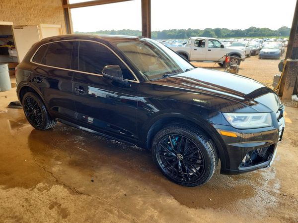 2018 AUDI Q5 quattro Prestige