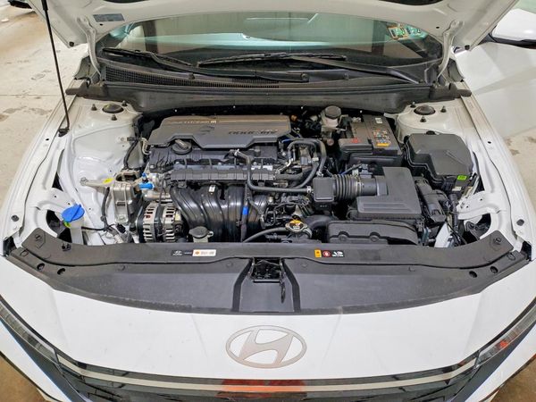 2026 HYUNDAI ELANTRA
