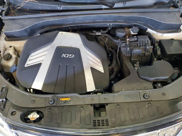 2014 KIA SORENTO SX — Engine bay