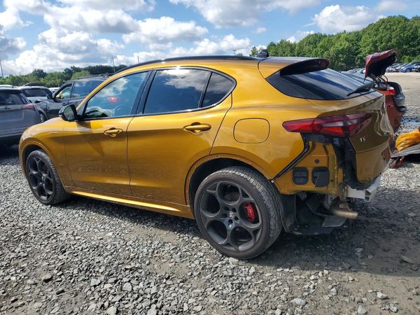 2022 ALFA ROMEO STELVIO TI AWD