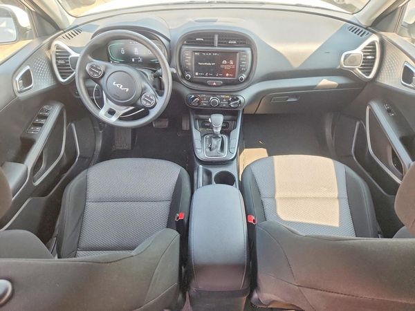 2024 KIA SOUL LX, S