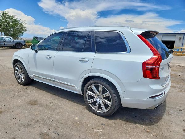 2018 VOLVO XC90