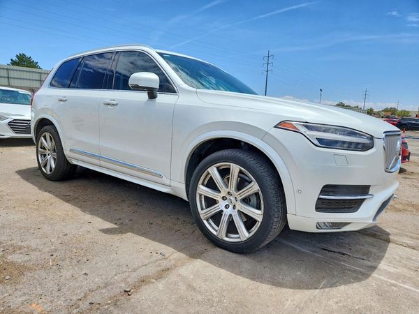 2018 VOLVO XC90