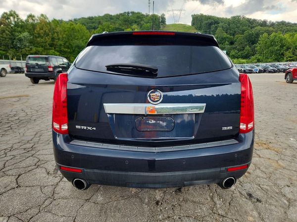 2016 CADILLAC SRX Luxury