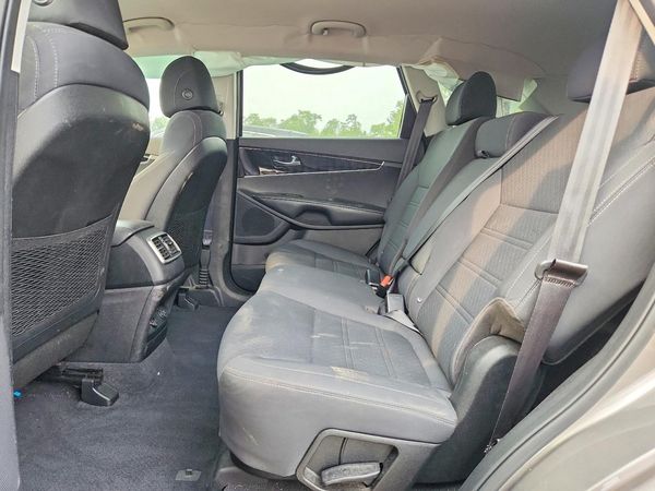2017 KIA SORENTO
