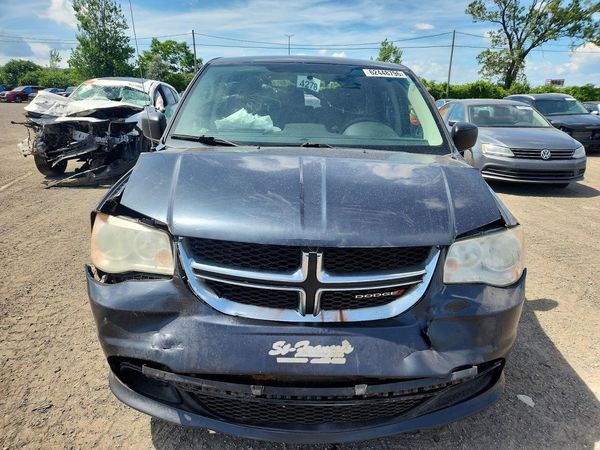 2013 DODGE GRAND CARAVAN SE