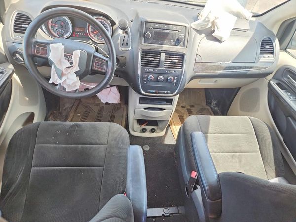 2013 DODGE GRAND CARAVAN SE