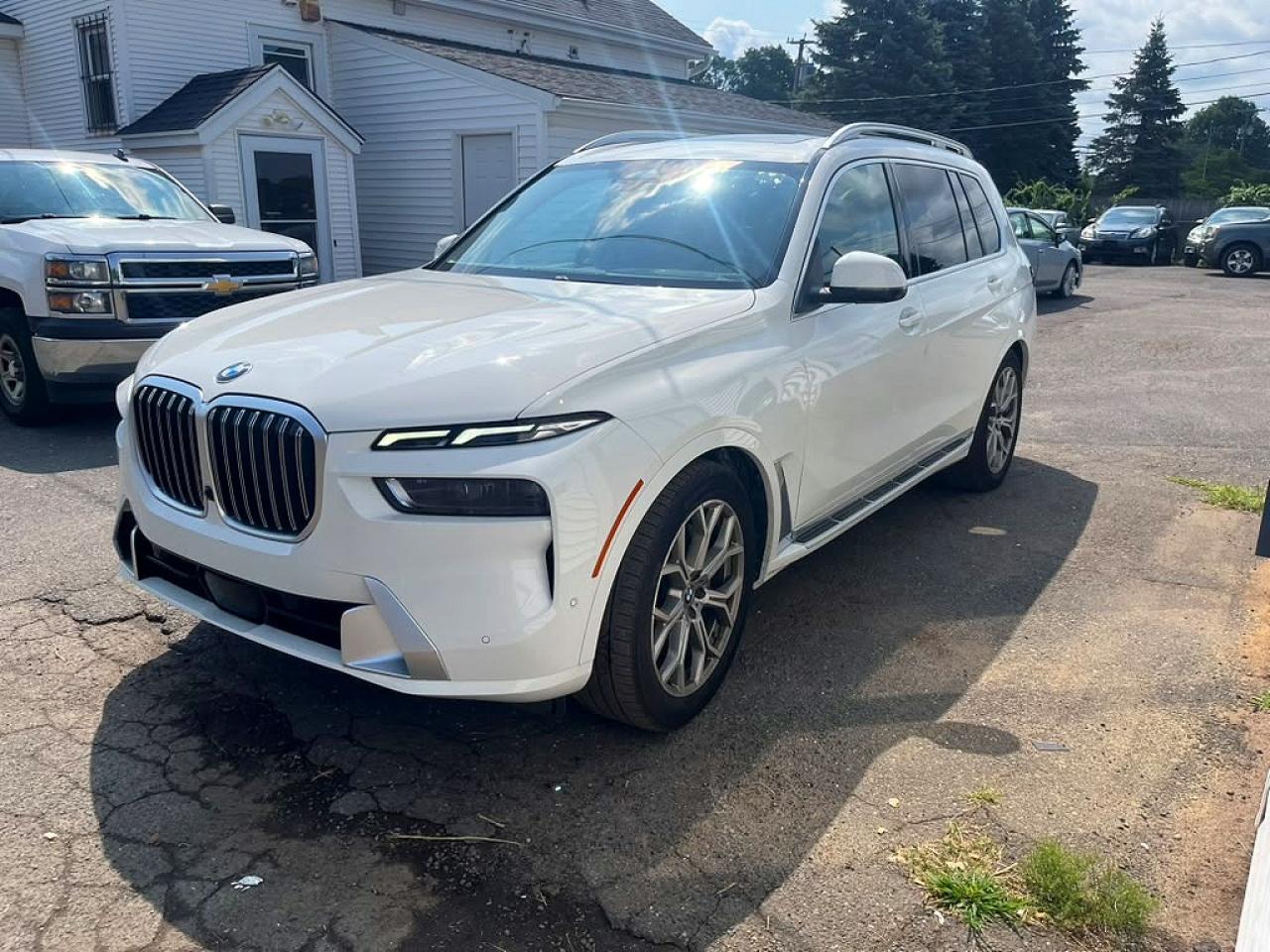 2025 BMW X7 xDrive40i