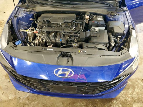 2021 HYUNDAI ELANTRA Blue