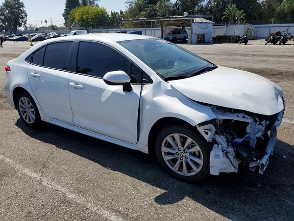 2024 TOYOTA COROLLA