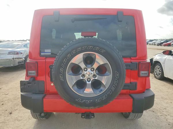 2016 JEEP WRANGLER UNLIMITED SAHARA 4X4