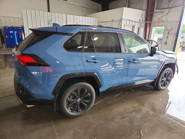 2022 TOYOTA RAV4
