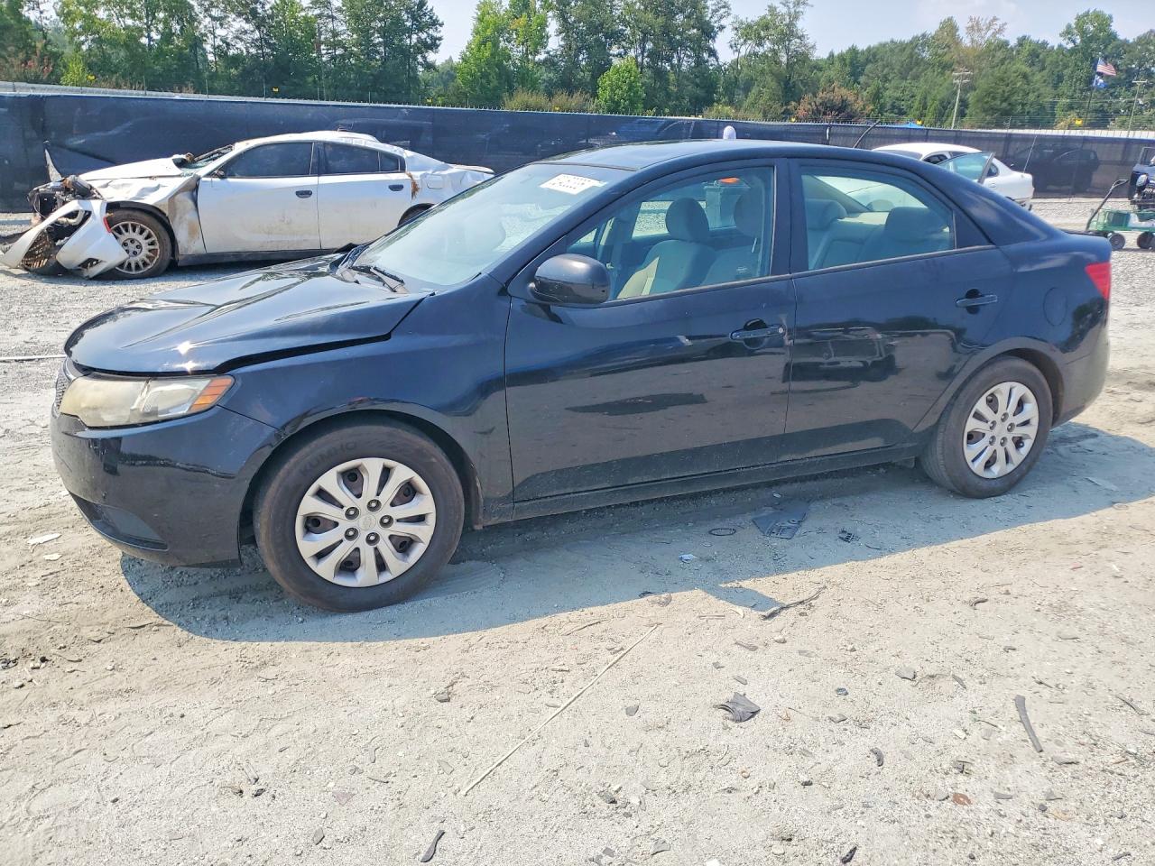 2013 KIA FORTE LX