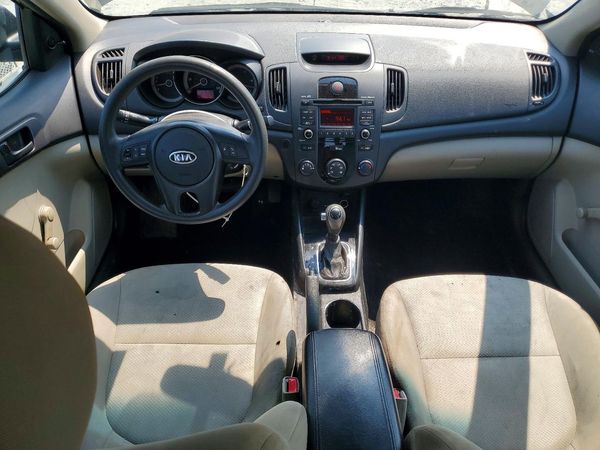 2013 KIA FORTE LX