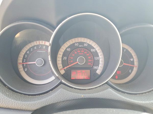 2013 KIA FORTE LX