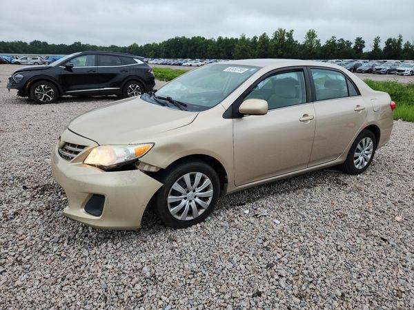 2013 TOYOTA COROLLA