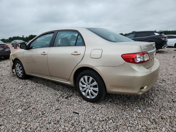 2013 TOYOTA COROLLA