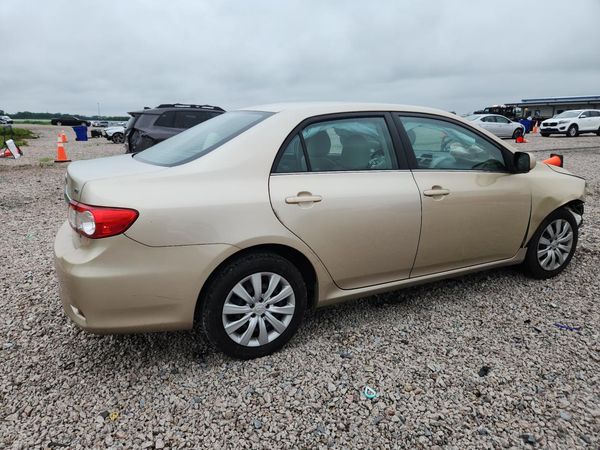2013 TOYOTA COROLLA