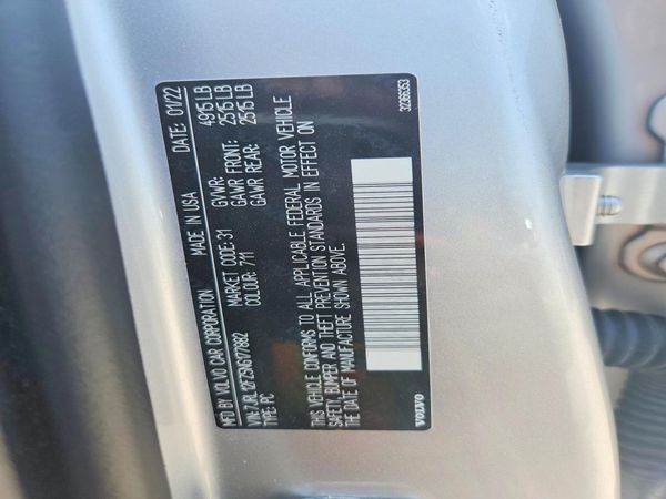 2022 VOLVO S60