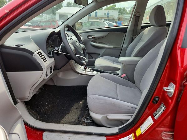 2013 TOYOTA COROLLA
