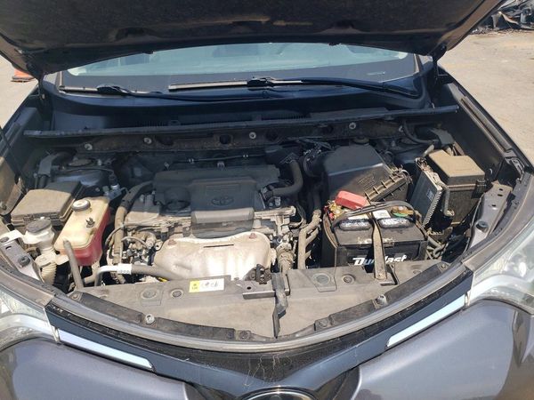 2018 TOYOTA RAV4 Adventure/XLE