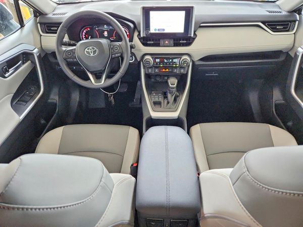 2025 TOYOTA RAV4