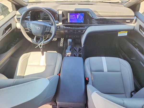 2025 TOYOTA CAMRY