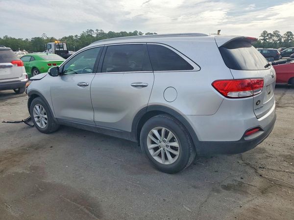 2016 KIA SORENTO L / LX