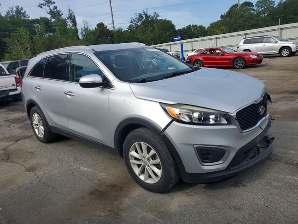 2016 KIA SORENTO L / LX