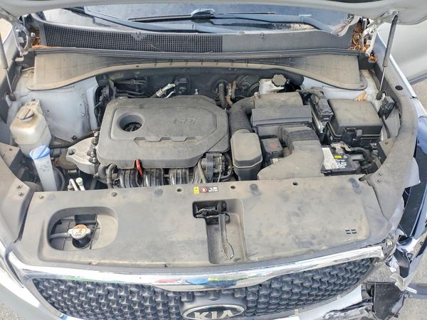 2016 KIA SORENTO L / LX