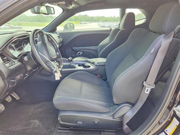 2015 DODGE CHALLENGER SXT