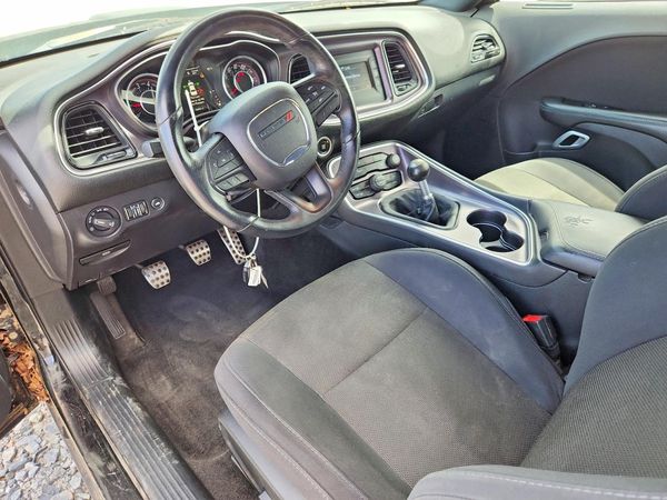 2015 DODGE CHALLENGER SXT