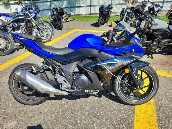 2022 SUZUKI GSX250