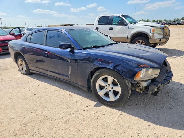 2014 DODGE CHARGER SE RWD