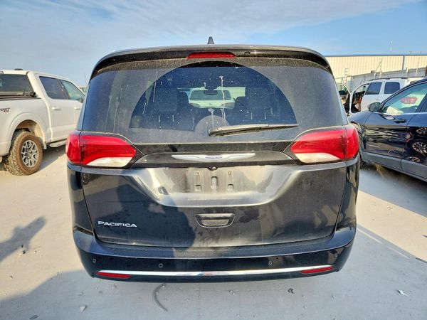 2020 CHRYSLER PACIFICA Touring L — DIRR