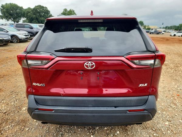 2019 TOYOTA RAV4
