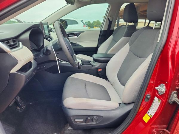 2019 TOYOTA RAV4