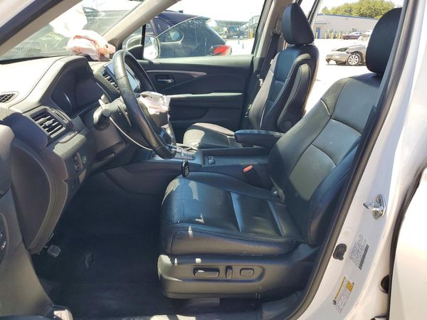 2022 HONDA PILOT SE — DENT