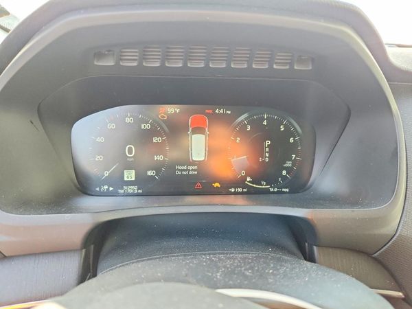 2020 VOLVO XC90 Momentum