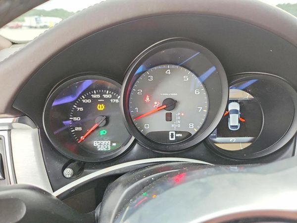 2016 PORSCHE MACAN