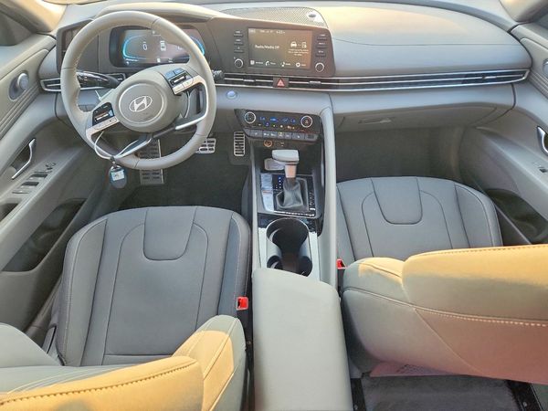 2026 HYUNDAI ELANTRA