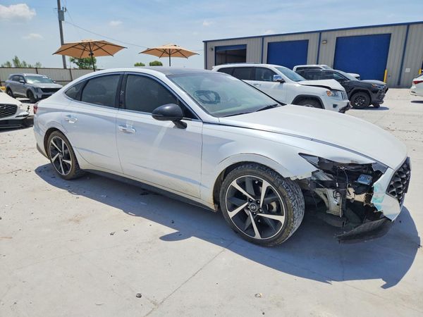 2021 HYUNDAI SONATA