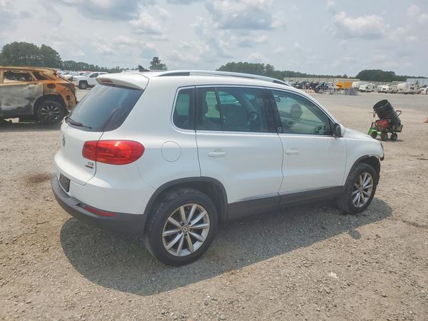 2017 VOLKSWAGEN TIGUAN Wolfsburg 4Motion