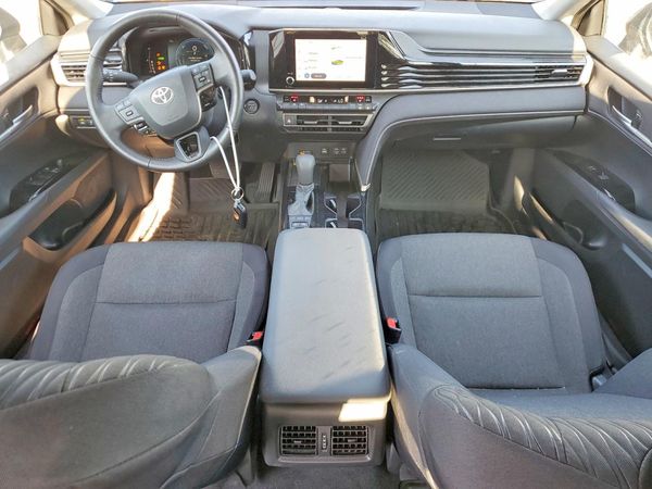 2025 TOYOTA CAMRY